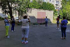 На улицах Кинешмы поводится летняя утренняя гимнастика